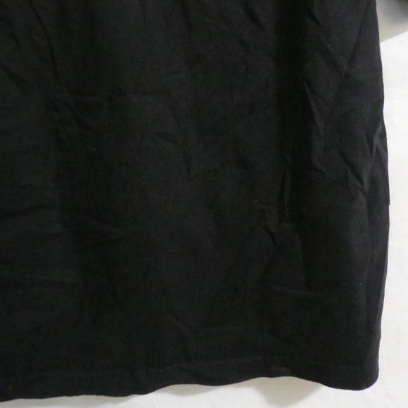 Vintage Classic Black Graphic T-Shirt / Tee - Picture 14 of 14